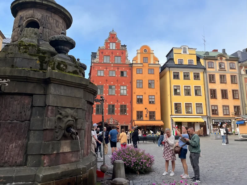 Team utforskar Stockholm vid Treasure Hunt